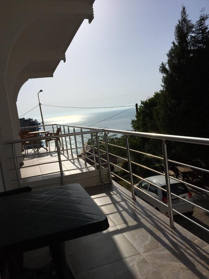 Rezo'S House Hotel Kvariati Kültér fotó