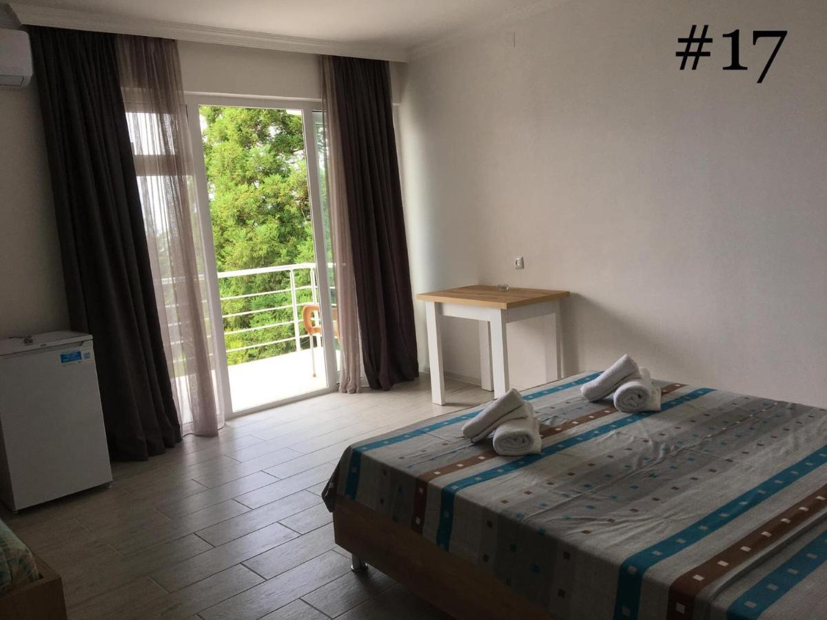 Rezo'S House Hotel Kvariati Kültér fotó