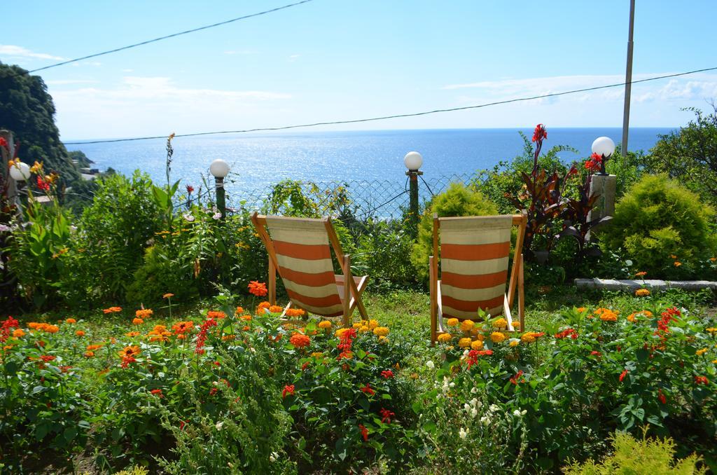 Rezo'S House Hotel Kvariati Kültér fotó