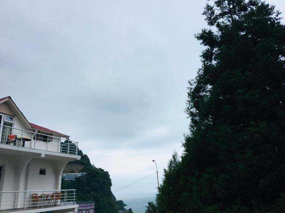 Rezo'S House Hotel Kvariati Kültér fotó